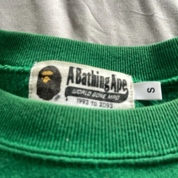 Bape Men's Green Long Sleeve crew neck sweat shirt